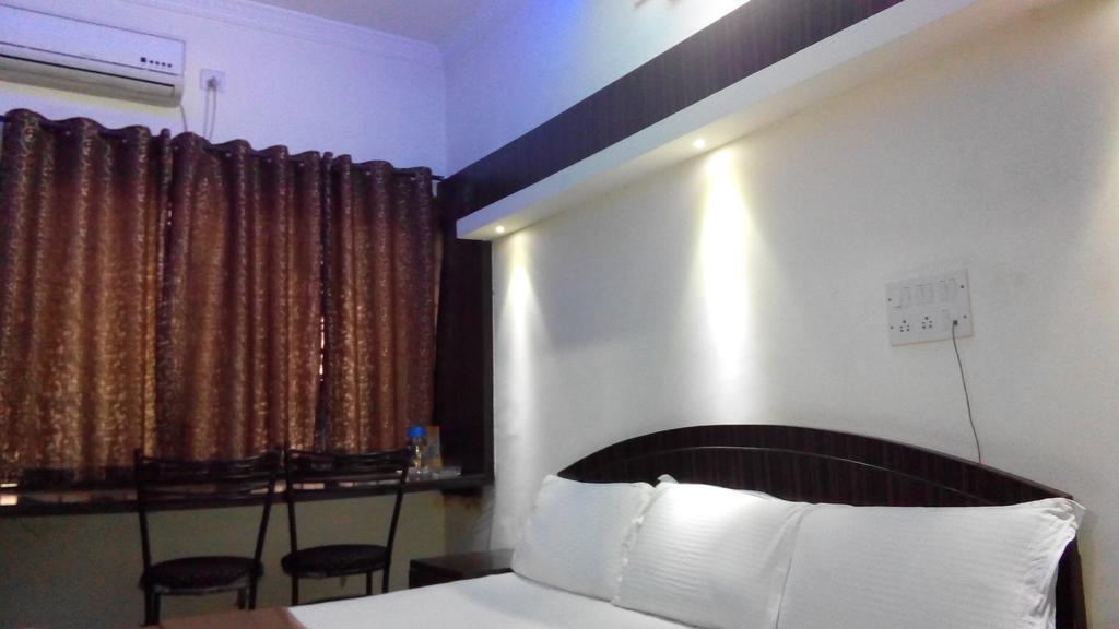 Hotel Richmond Residency Bangalore Buitenkant foto