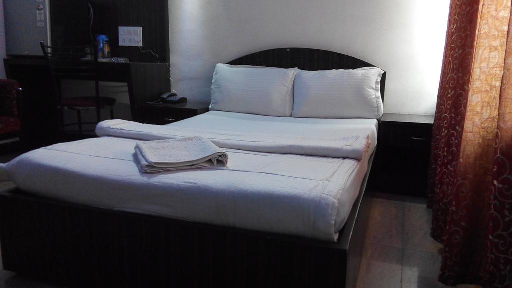 Hotel Richmond Residency Bangalore Buitenkant foto