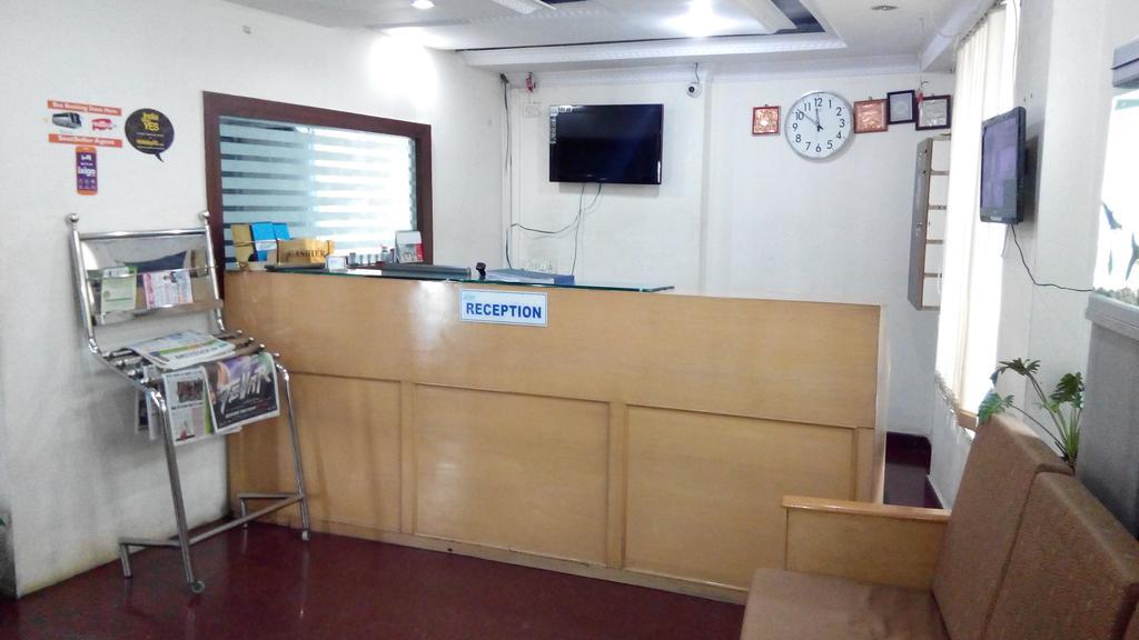Hotel Richmond Residency Bangalore Buitenkant foto
